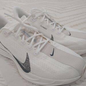 Nike Pegasus Plus Men Size 13 White. Like New, Pristine. Worn Once & Cleaned.